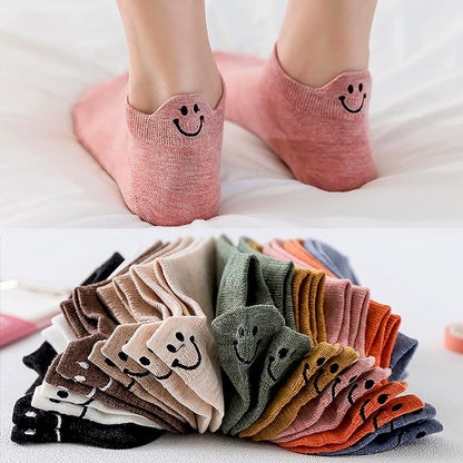 🔥10 Paar Cartoon-Socken mit gesticktem Lächeln für alle Jahreszeiten