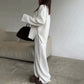 2-teiliges Set aus Damenpullover und Hose mit weitem Bein