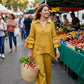 Minimalistisches Langarm-Oberteil für Damen & Hose mit weitem Bein